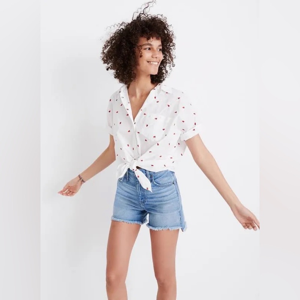 Madewell Strawberry Embroidered Short-Sleeve Tie-Front Shirt - size L